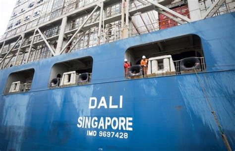 dali ship singapore owner